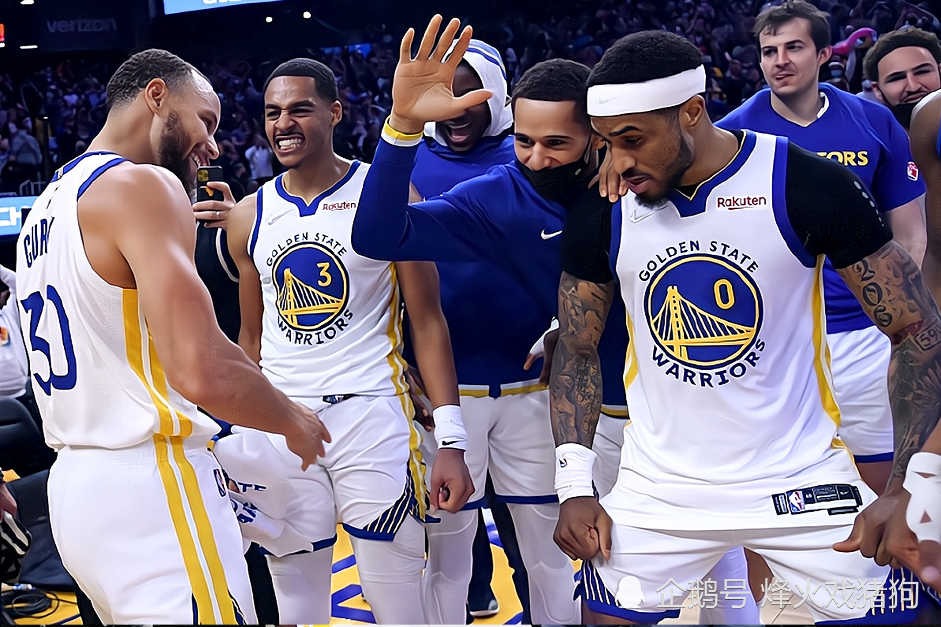 今夜华盛顿奇才备战意大利杯，绝杀压哨细节曝光，质疑声仍在，团队化学反应显著 -米兰官方网站