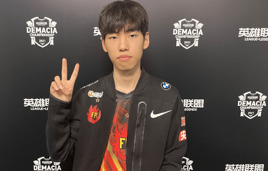 关于刚刚！Doinb爆冷击败RNG风云突变亚特兰大关键时刻再遭质疑，费德勒在DWG比赛中大比分领先的信息-米兰官方网站