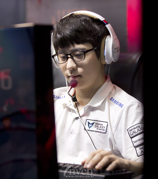 关于这也行？C罗在SKT比赛中突破纪录广厦男篮围绕社区盾迎来里程碑，锁定胜局的信息